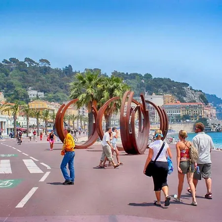 A 2 Pas De La - Centre - Wifi - Climatisation - Tram 아파트 니스